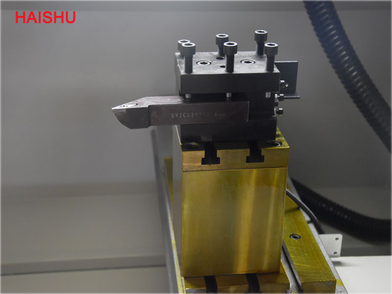 輪轂拉絲機發(fā)展?jié)摿楹稳绱舜? />我國已經(jīng)明確立法提倡翻新汽車輪轂的使用了?！吨腥A人民共和國循環(huán)經(jīng)濟促進法》第四章第四十條規(guī)定：國家支持企業(yè)開展機動車零部件、工程機械、機床等產(chǎn)品的再制造和翻新。</div>
                    </li><li id=