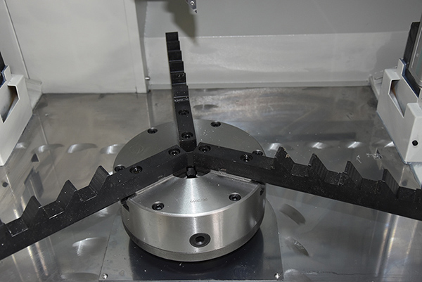 輪轂拉絲機處理輪轂緊急變形的基本方法